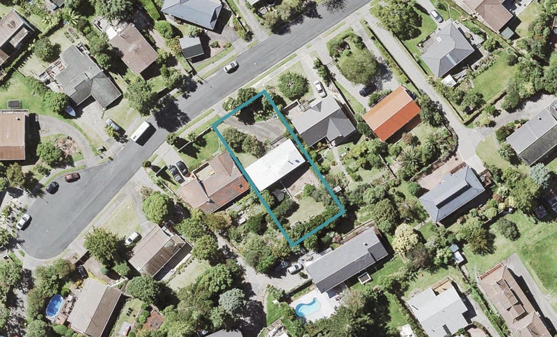 29 Squirrel Lane, Browns Bay, Auckland - Carousel 1