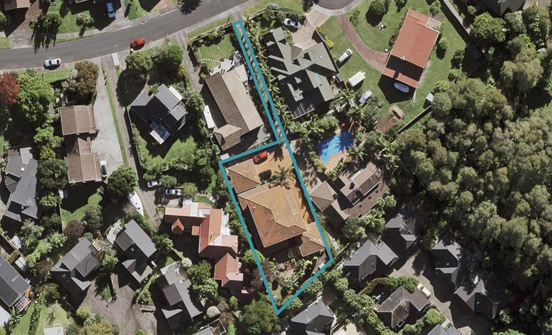 36 Uppingham Crescent, Hillcrest, Auckland - Carousel 1
