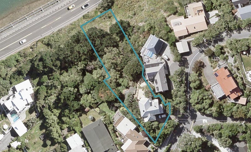 23 Howard Road, Point Howard, Lower Hutt - Carousel 1