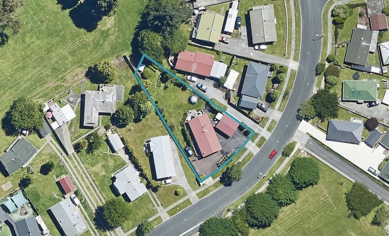 63 Aquarius Drive, Kawaha Point, Rotorua - Carousel 1