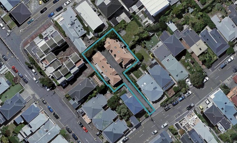 4/33 Hawker Street, Mount Victoria, Wellington - Carousel 1