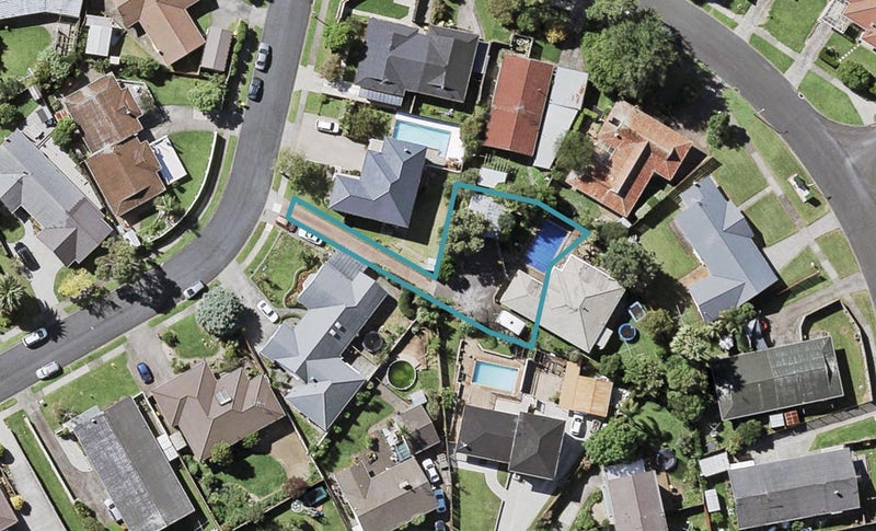 25 Serrita Avenue, Sunnyhills, Auckland - Carousel 1