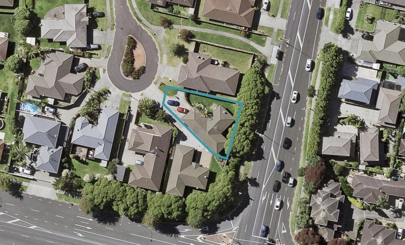 24 Caragh Place, East Tamaki, Auckland - Carousel 1