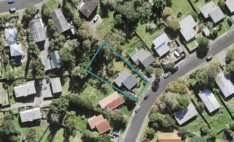 89 Taurus Crescent, Beach Haven, Auckland - Carousel 1