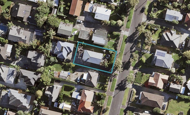 15 Hadfield Avenue, Waterview, Auckland - Carousel 1