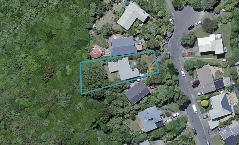 33 Huntleigh Park Way, Ngaio, Wellington - Carousel 1