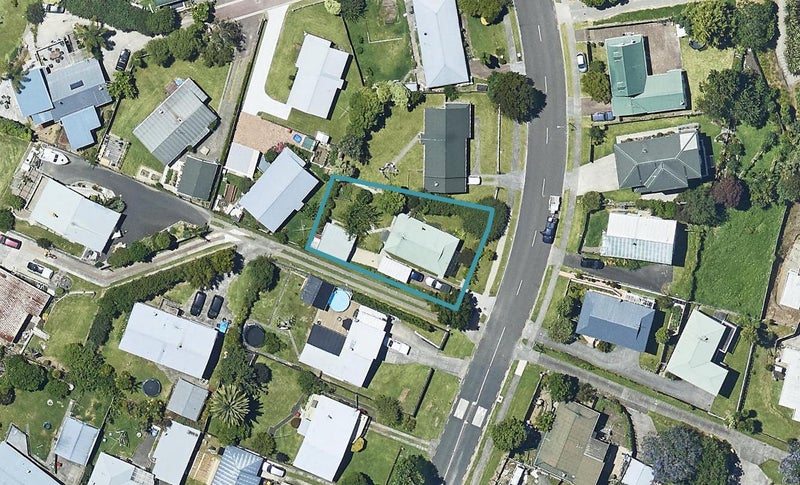 1 Tom Muir Drive, Gate Pa, Tauranga - Carousel 1