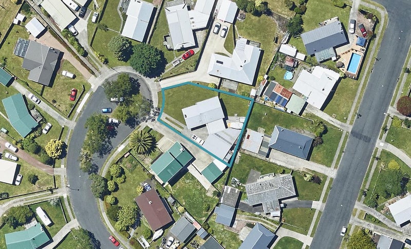 9 Byron Grove, Owhata, Rotorua - Carousel 1