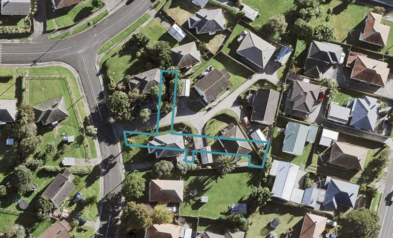4 Ofanoa Lane, Mount Roskill, Auckland - Carousel 1