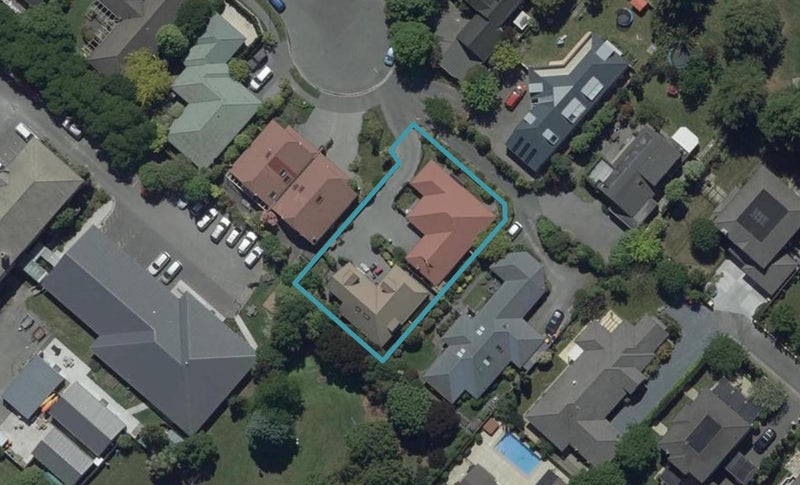 2/10 Cottesmore Close, Burnside, Christchurch - Carousel 1