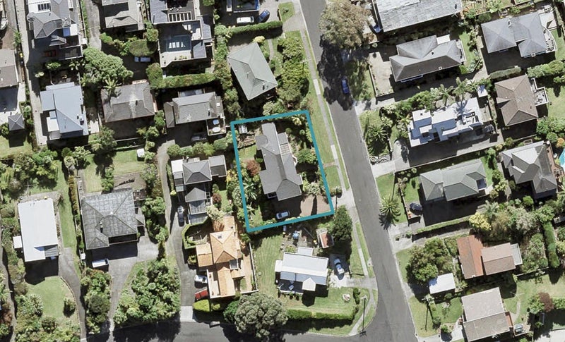 3 Newburn Road, Waiake, Auckland - Carousel 1