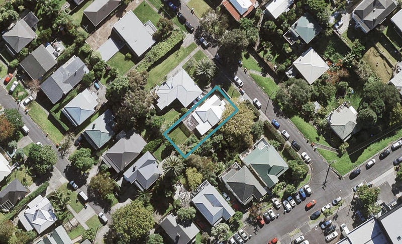 2 Hesketh Street, Kingsland, Auckland - Carousel 1