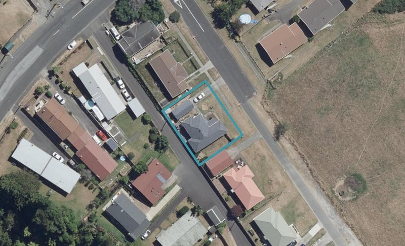 4 Plateau Drive, Fitzroy, Hamilton - Carousel 1