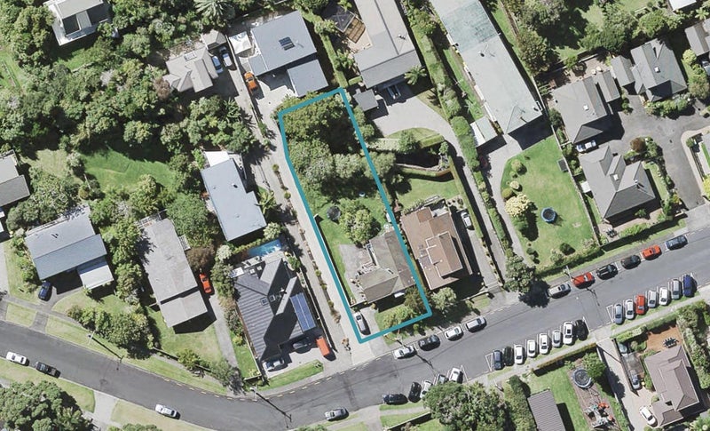 7 Penzance Road, Mairangi Bay, Auckland - Carousel 1