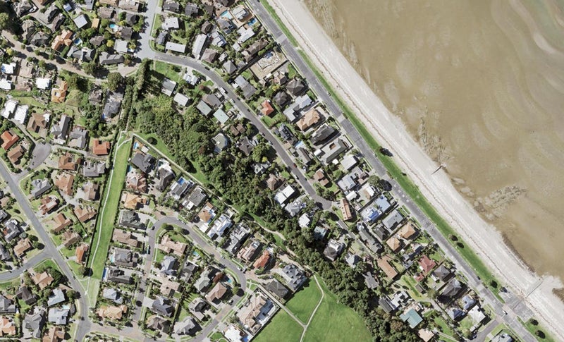 23 Rogers Avenue, Eastern Beach, Auckland - Carousel 1
