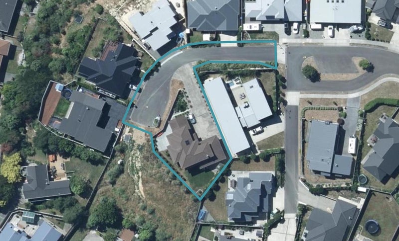 15 Semaphore Lane, Whitby, Porirua - Carousel 1
