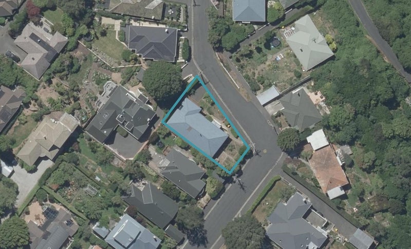 11 Cairnhill Street, Maori Hill, Dunedin - Carousel 1