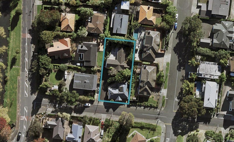 2/21 Ingram Road, Remuera, Auckland - Carousel 1