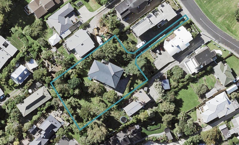 40 Marine Parade, Mellons Bay, Auckland - Carousel 1