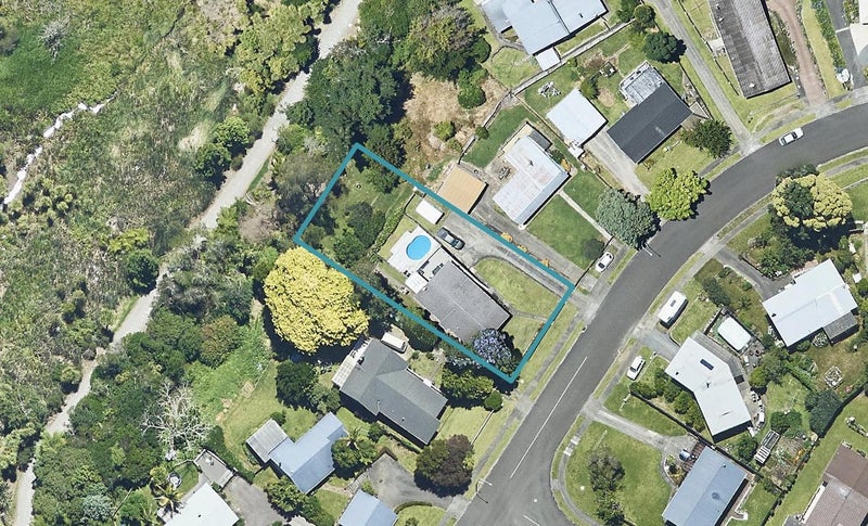 30 Cumberland Crescent, Welcome Bay, Tauranga - Carousel 1