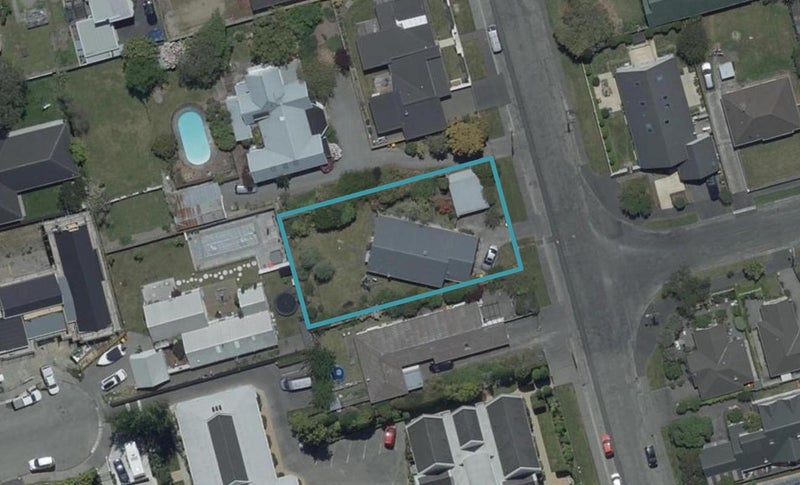 77 Bryndwr Road, Bryndwr, Christchurch - Carousel 1