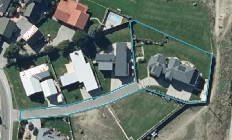 8 Ivy Lane, Albert Town, Wanaka - Carousel 1