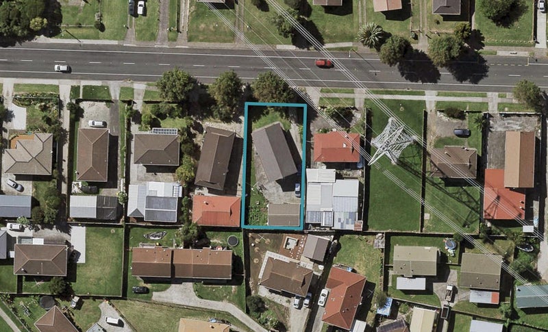 65 Flat Bush Road, Clover Park, Auckland - Carousel 1