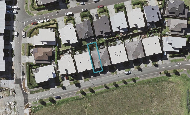 99 Tephra Boulevard, Stonefields, Auckland - Carousel 1