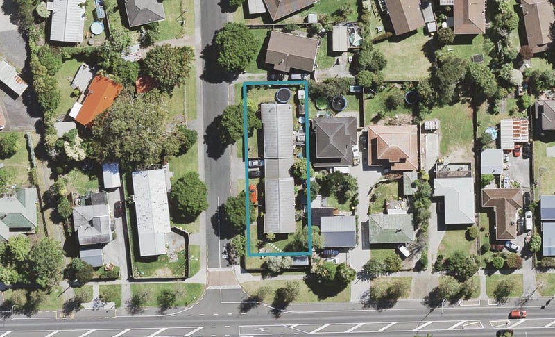 1/1 Redlands Grove, Swanson, Auckland - Carousel 1