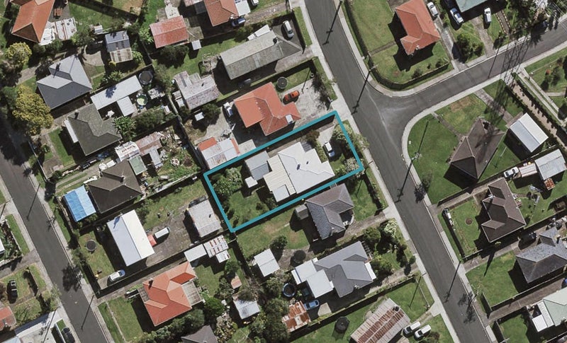 62 Ashton Avenue, Otara, Auckland - Carousel 1