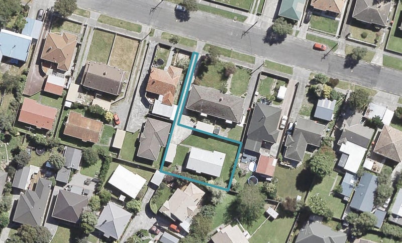 197A Whites Line East, Waiwhetū, Lower Hutt - Carousel 1