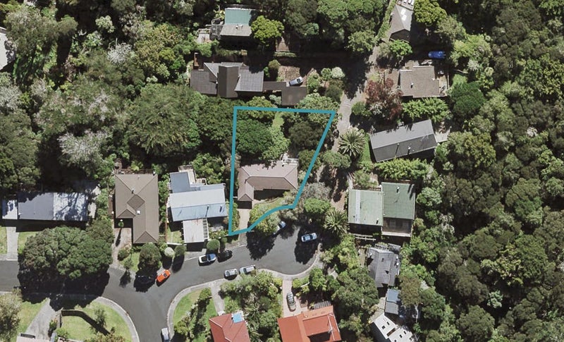 8 Glenbush Place, Birkenhead, Auckland - Carousel 1