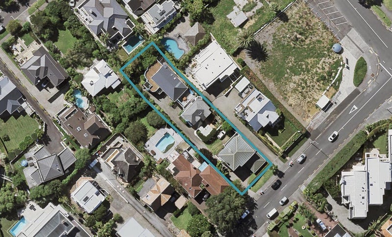 9B Ngaiwi Street, Orakei, Auckland - Carousel 1