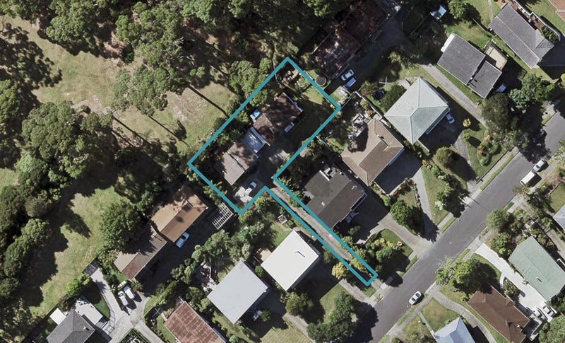 2/38 Ravenwood Drive, Forrest Hill, Auckland - Carousel 1