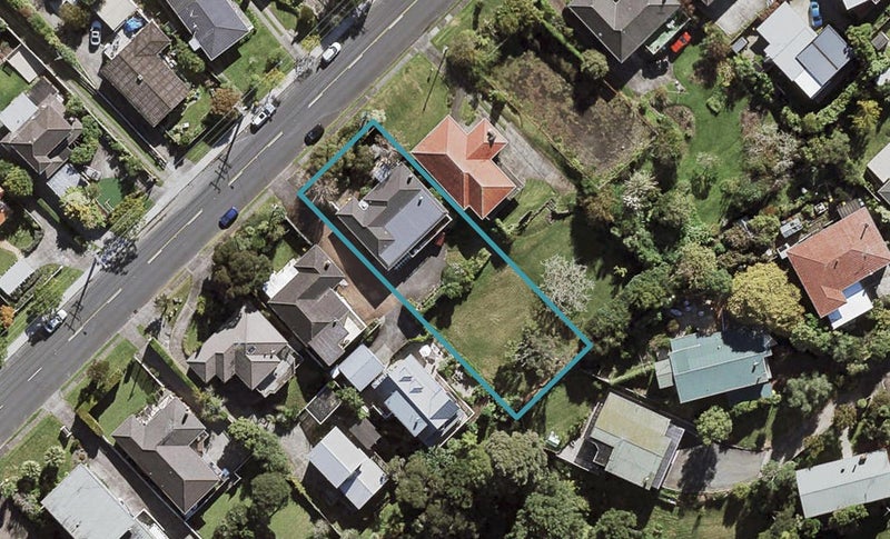 100 Ocean View Road, Northcote, Auckland - Carousel 1