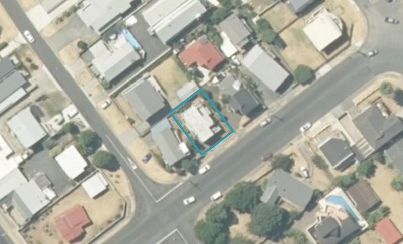 201 Graham Street, Whangamatā - Carousel 1