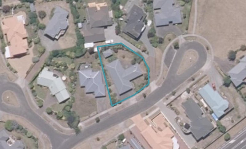 37 Kinder Street, Acacia Bay, Taupo - Carousel 1