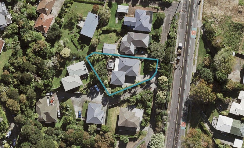 64 Lake Road, Northcote, Auckland - Carousel 1