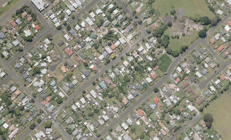 32 Kitchener Street, Whanganui East, Whanganui - Carousel 1
