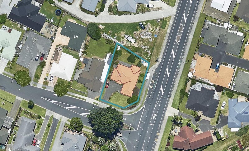 2 Stableford Drive, Pyes Pa, Tauranga - Carousel 1