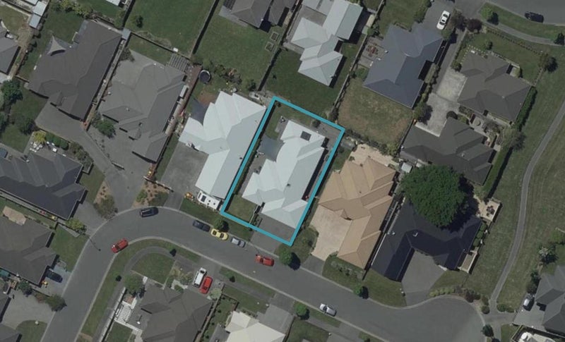 21 Cunneen Place, Aidanfield, Christchurch - Carousel 1
