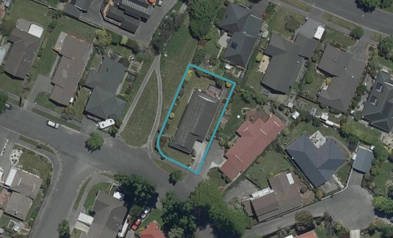 24 Karnak Crescent, Russley, Christchurch - Carousel 1