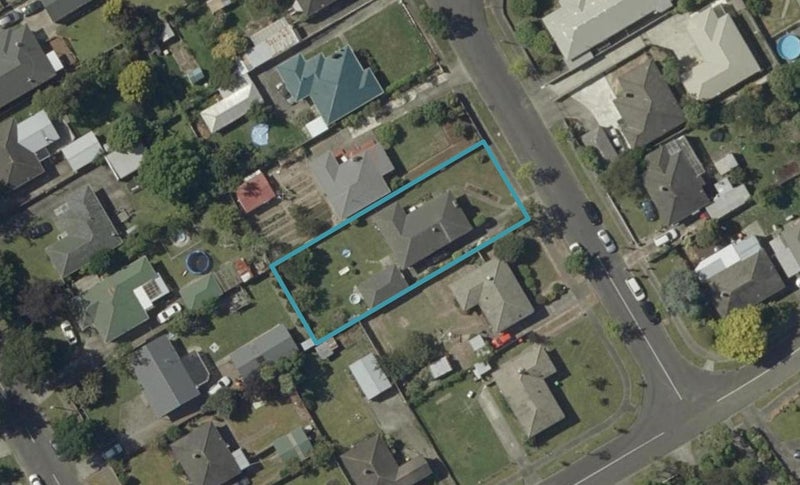 44 Manchester Street, Takaro, Palmerston North - Carousel 1