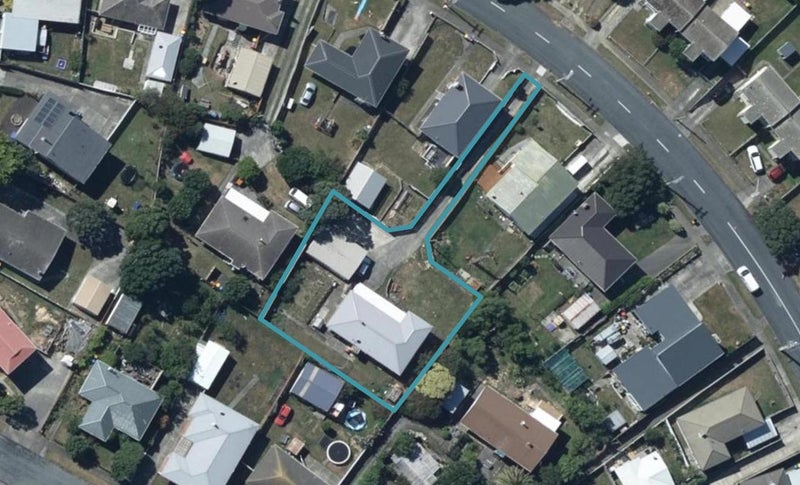 125 Dimock Street, Titahi Bay, Porirua - Carousel 1
