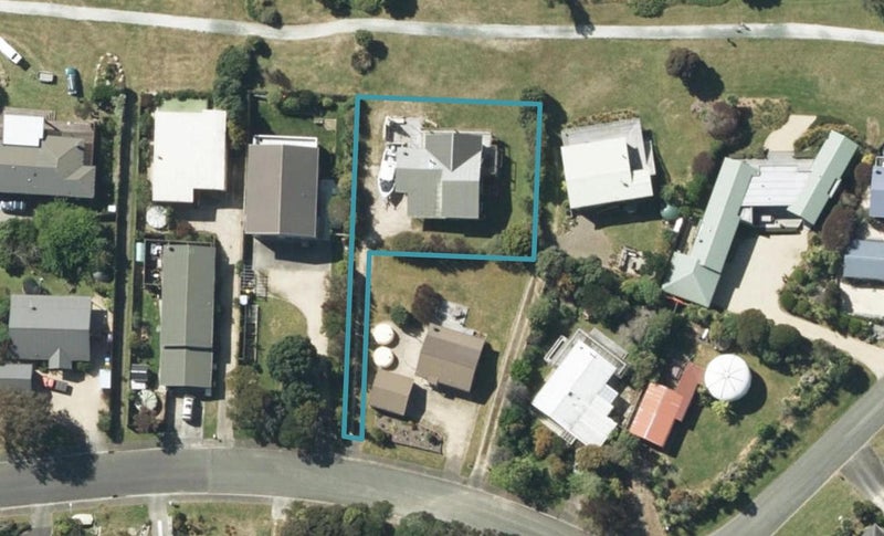 52 Selwyn Street, Pohara - Carousel 1