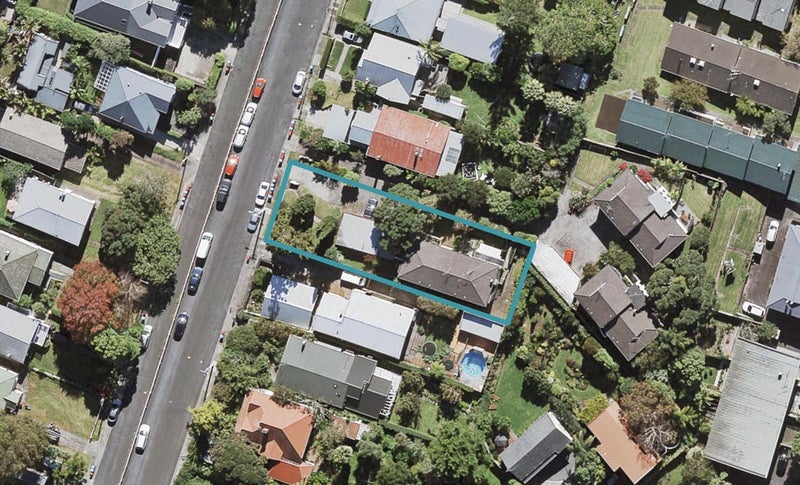 2/19 Finch Street, Western Springs, Auckland - Carousel 1