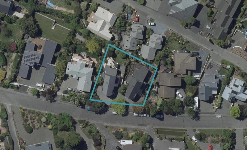 2/7 Nehru Place, Cashmere, Christchurch - Carousel 1