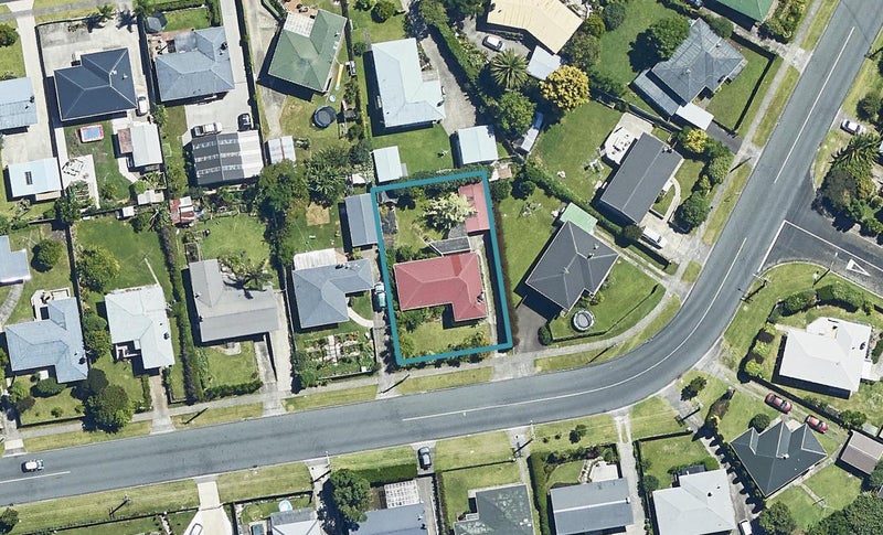 68 Kingswood Road, Brookfield, Tauranga - Carousel 1