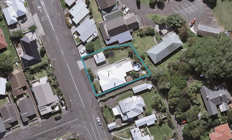 9 Paynters Avenue, Strandon, New Plymouth - Carousel 1
