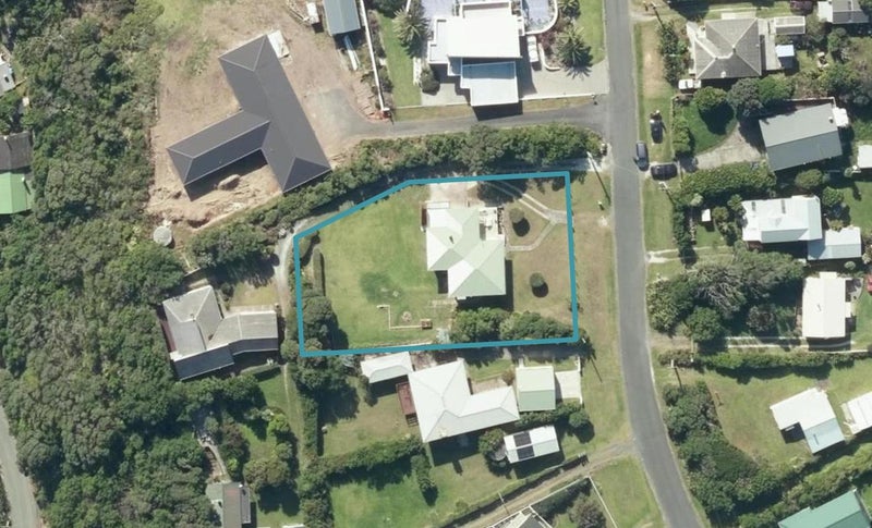 22 Kelly Street, Baylys Beach - Carousel 1